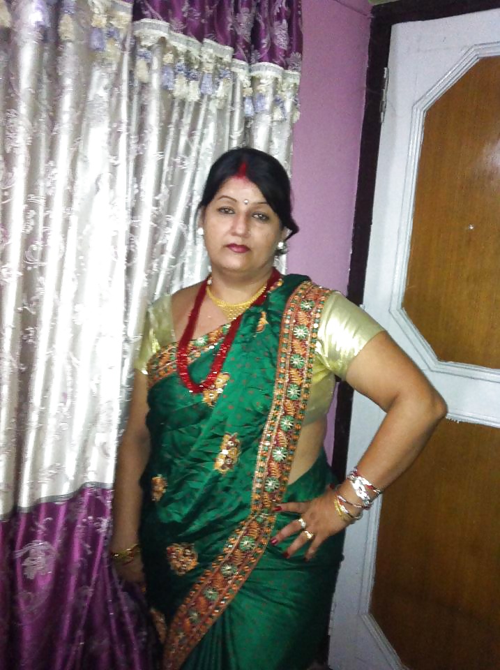 セクシーな成熟したbbwネパールのおばちゃんsarala pandey
 #40015711
