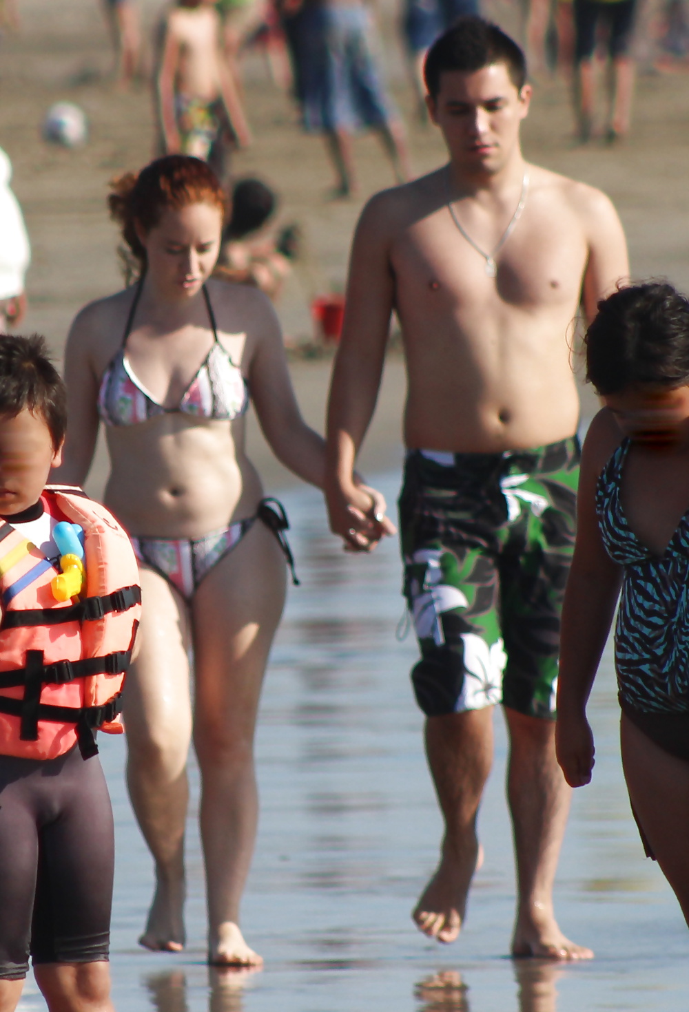 Couple on the beach (voyeur vacation) #35513305