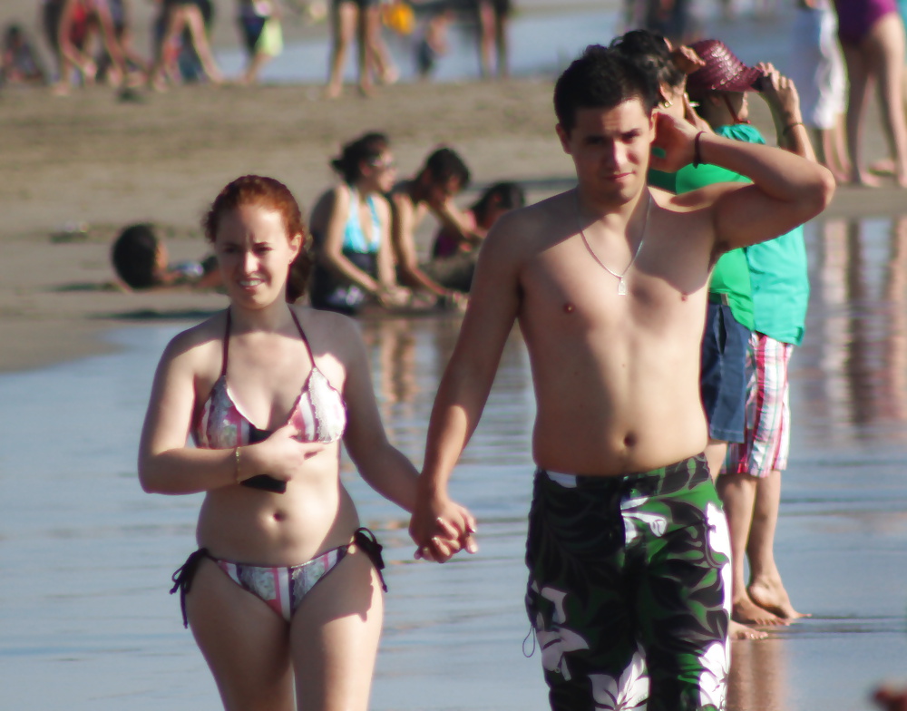 Couple on the beach (voyeur vacation) #35513376