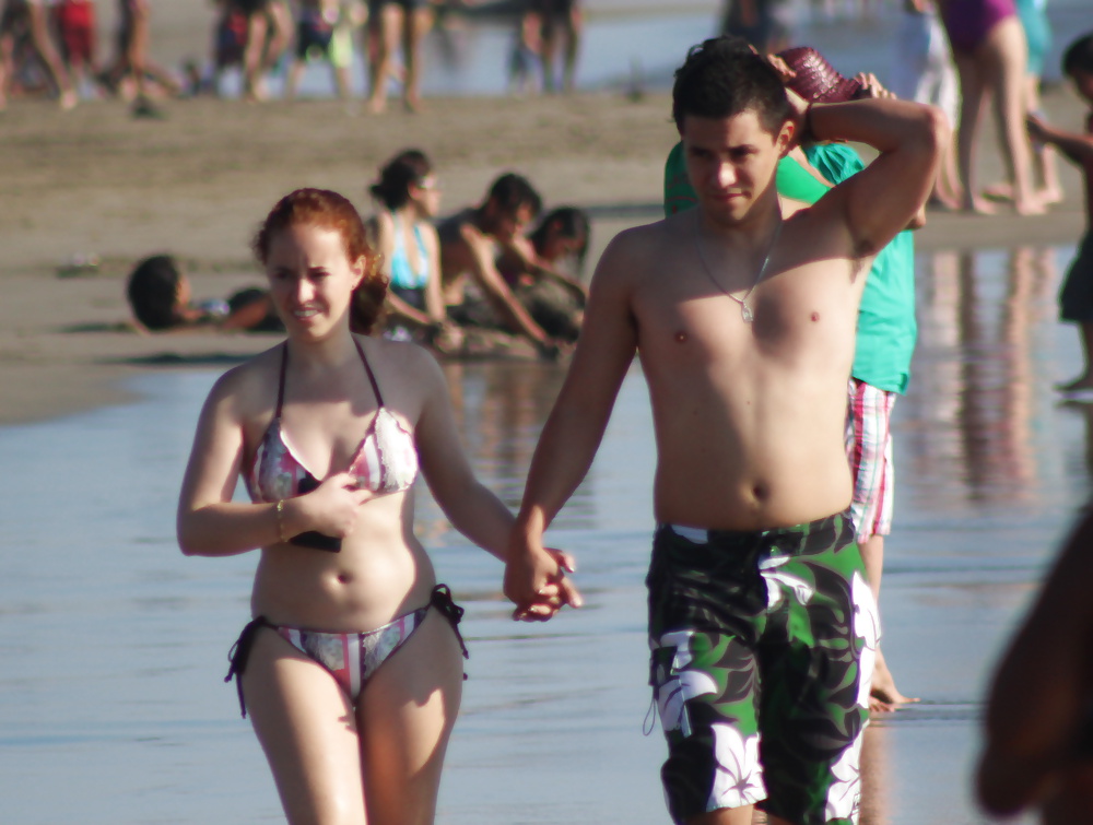 Couple on the beach (voyeur vacation) #35513382