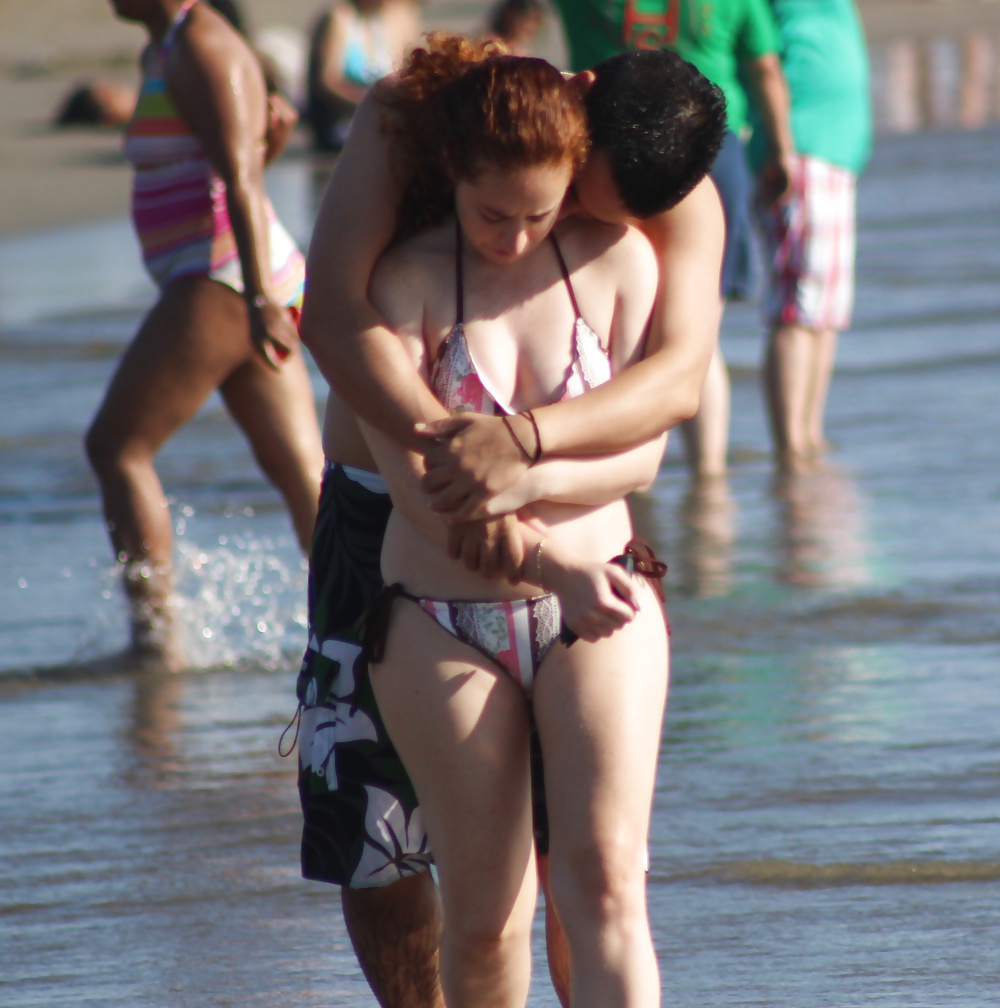 Couple on the beach (voyeur vacation) #35513493