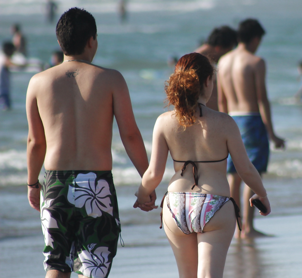 Couple on the beach (voyeur vacation) #35513592