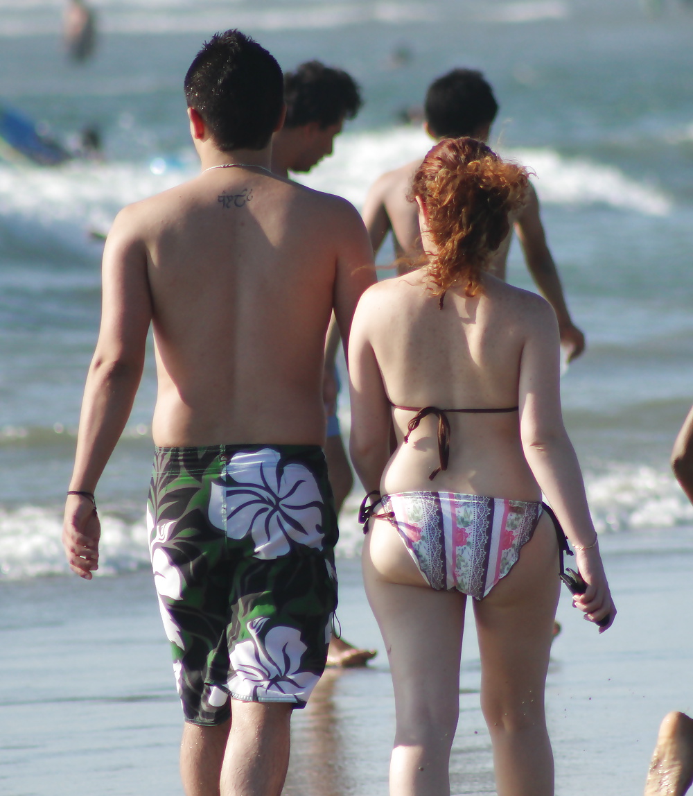 Couple on the beach (voyeur vacation) #35513618