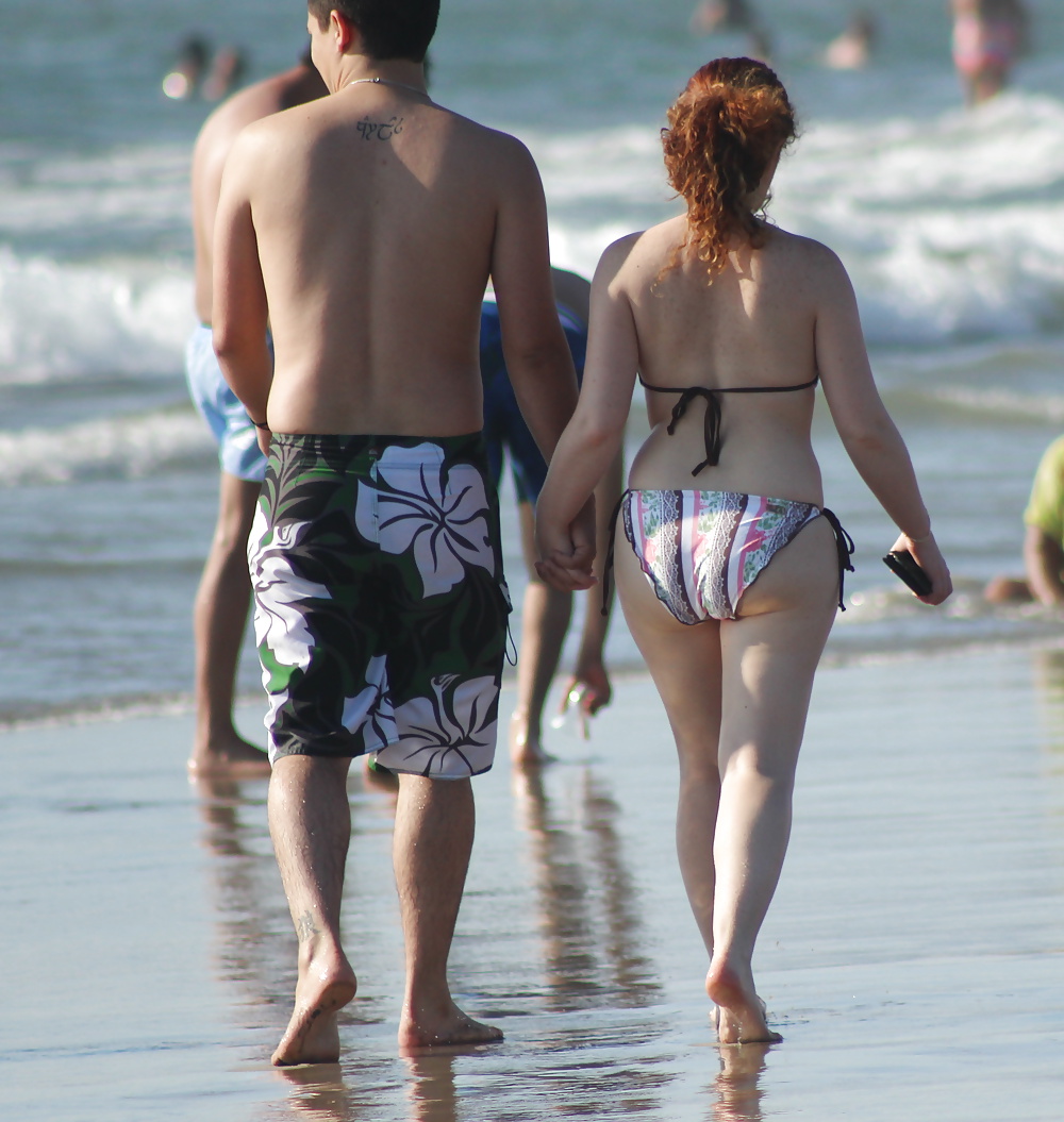 Couple on the beach (voyeur vacation) #35513653
