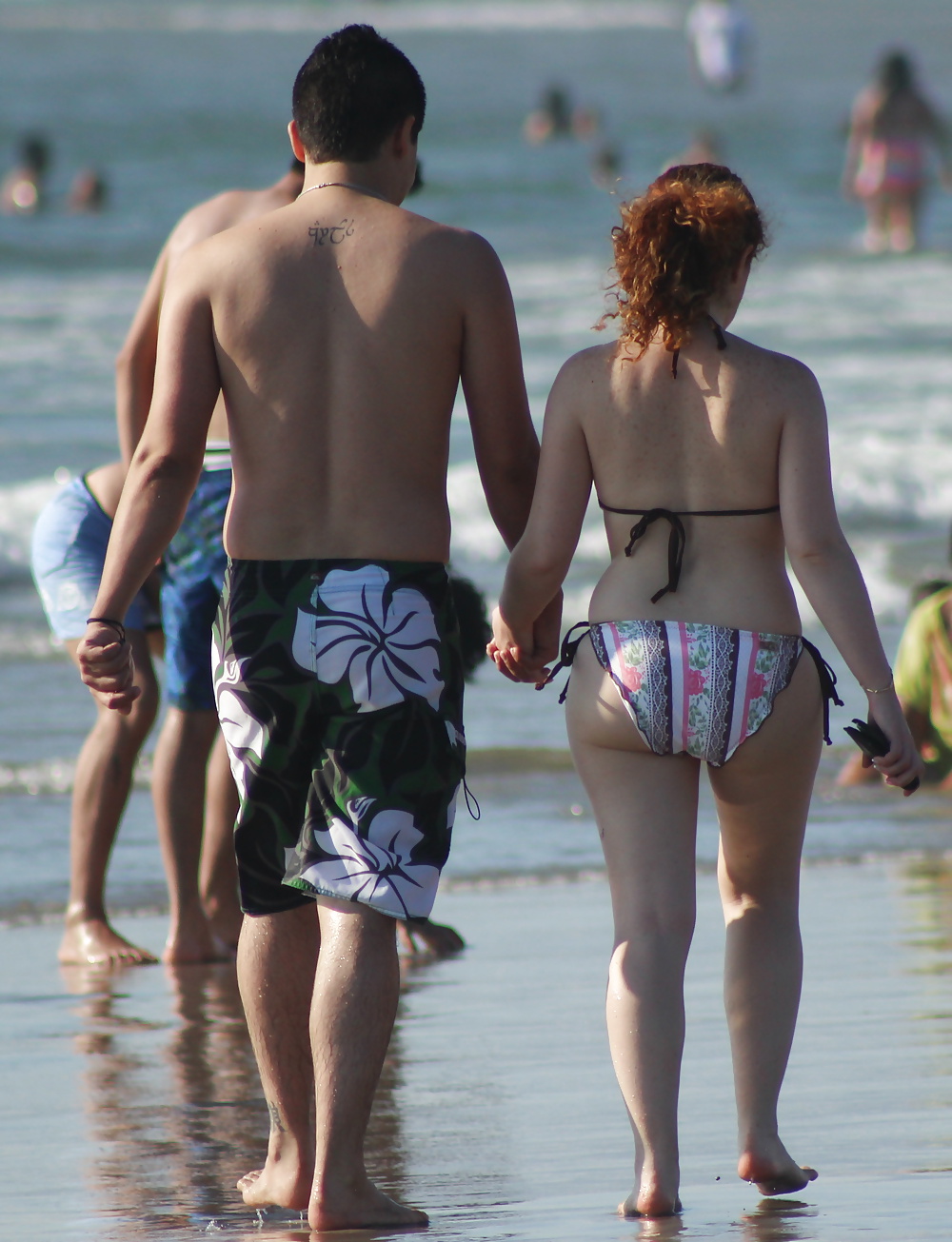 Couple on the beach (voyeur vacation) #35513669