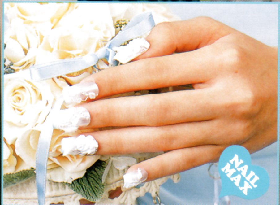 日本の雑誌からのセクシーな女の子たち nail max 2005 spring
 #33135776