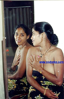 Un'altra attrice sri lankan
 #28061111