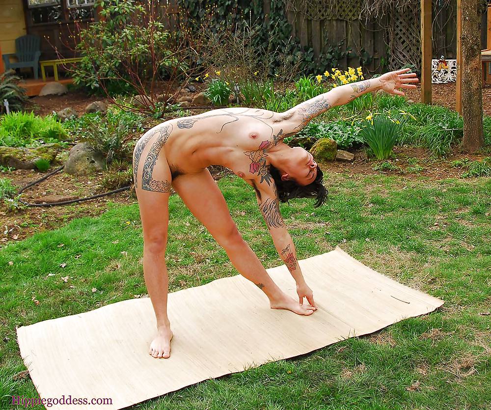 Hairy brunette yoga (Camaster) #38074575