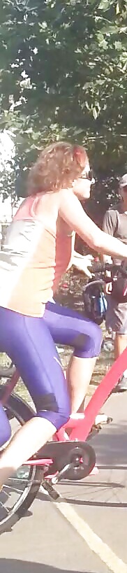 Spion Sexy Frauen Im Fahrrad Rumänisch #30468155