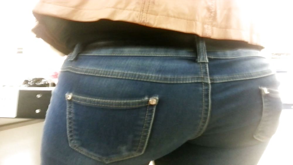 Teens und milfs mit geilem arsch
 #23897129