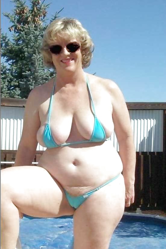 Saggy tits in bikini. #37363159