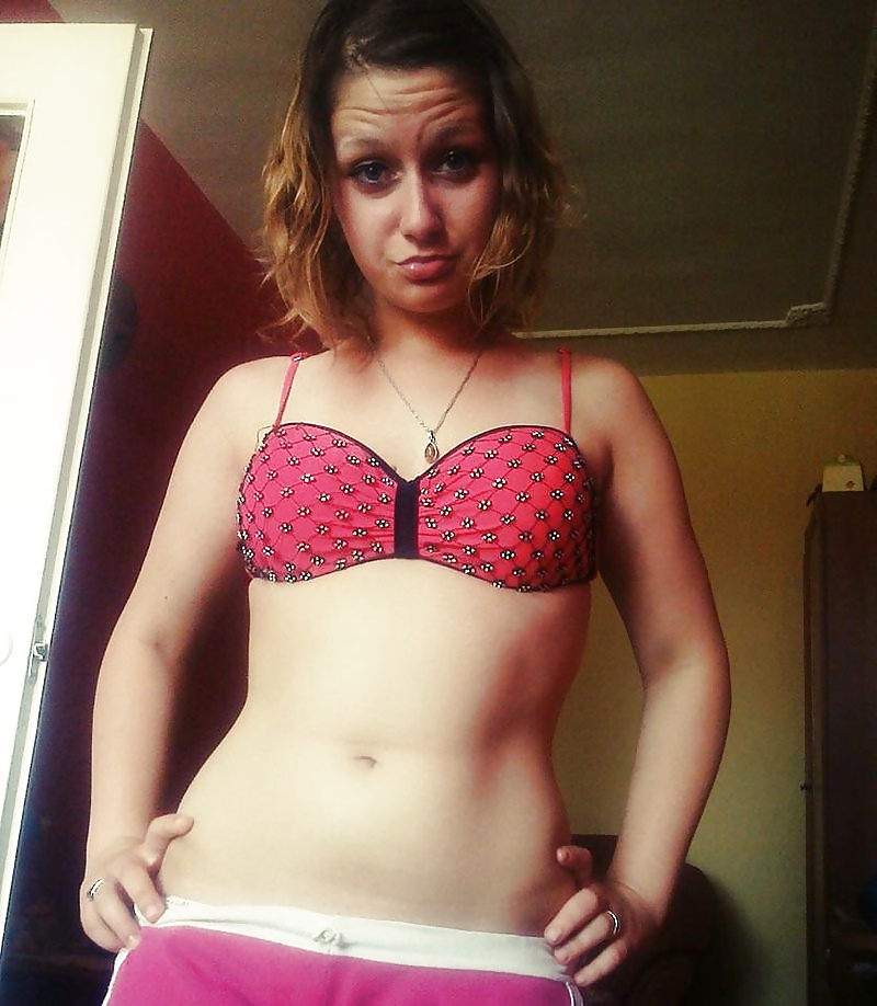 18歳の女子高生
 #29509867