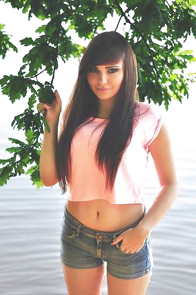 18歳の女子高生
 #29509886