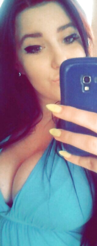 18歳の女子高生
 #29509928