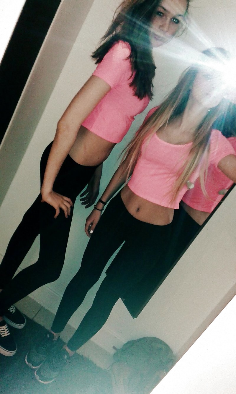 18歳の女子高生
 #29509958