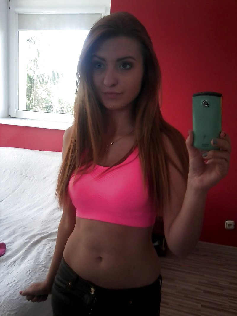 18歳の女子高生
 #29510047