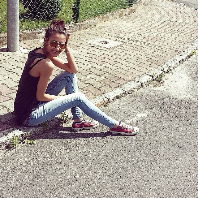 18歳の女子高生
 #29510118