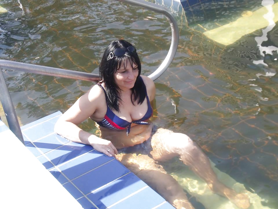 Schöne Mutter In Bikini (kein Akt) #27393531