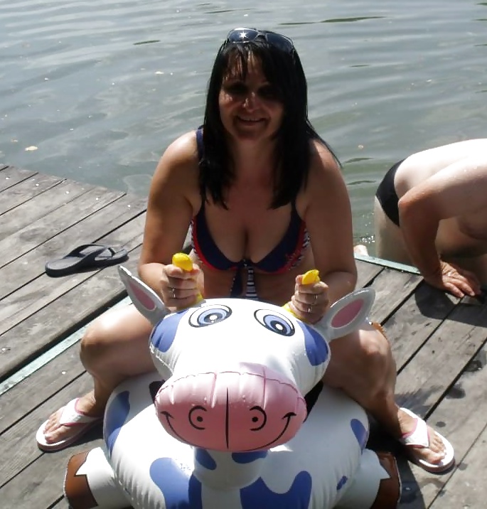 Schöne Mutter In Bikini (kein Akt) #27393544