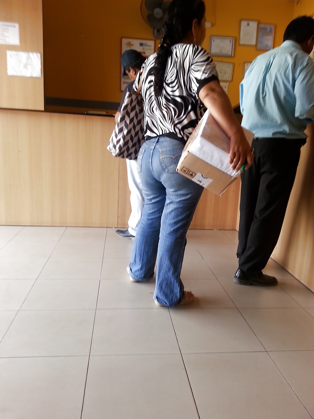 Madura culona en olva courier
 #40590729