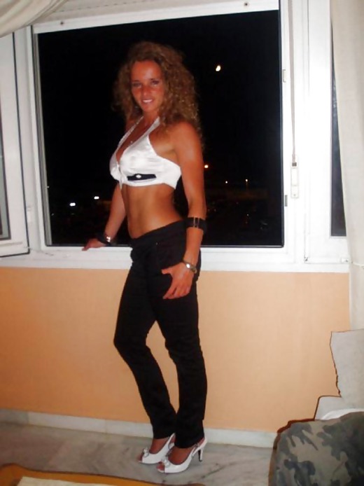 Facebook Jugendliche (keine Nacktheit) #25682774
