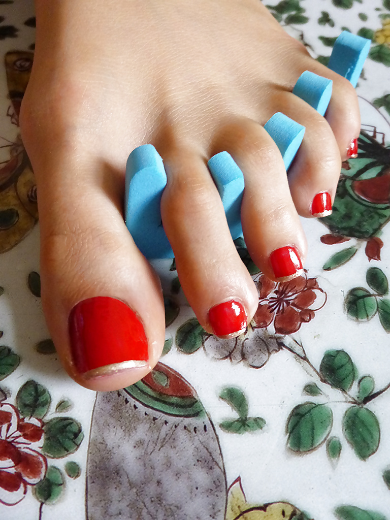 Feetlovers
 #24067123