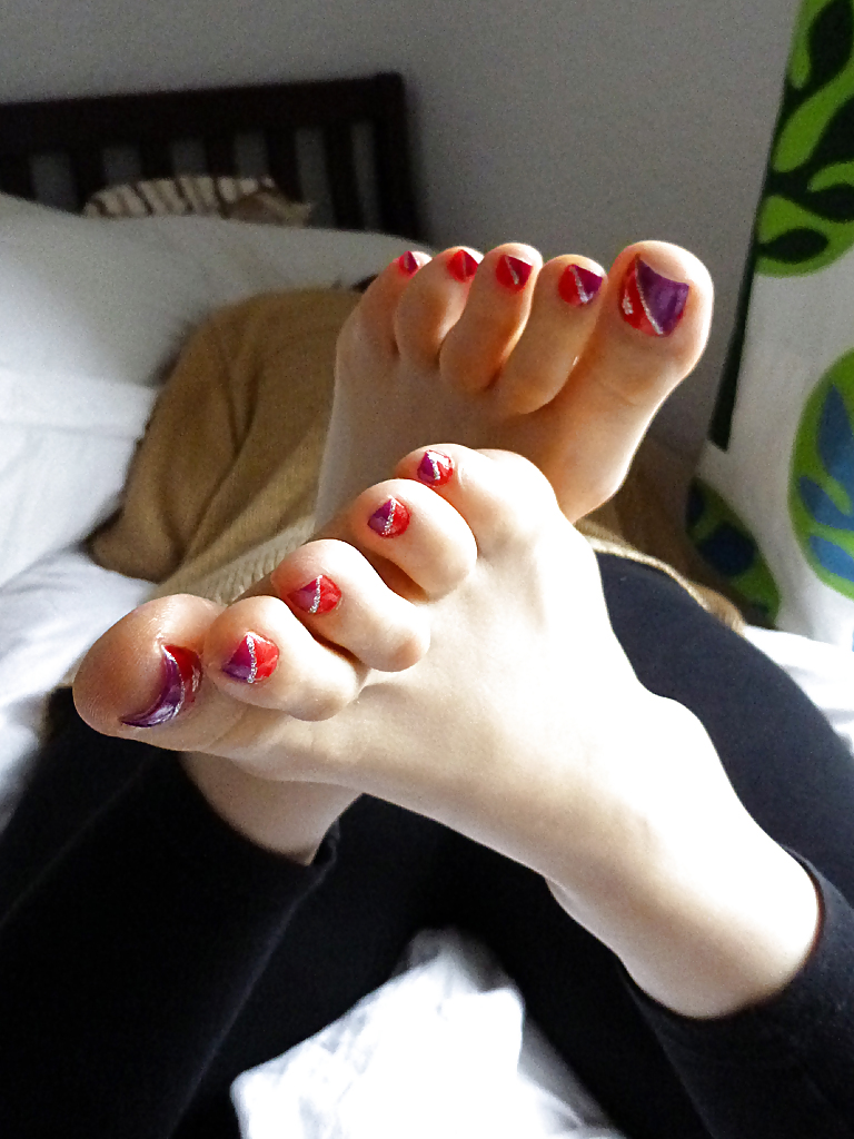 Feetlovers
 #24067167