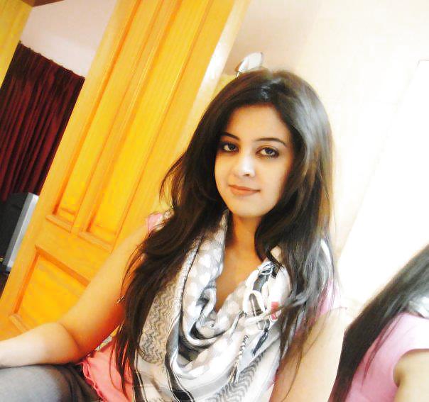 Babes from tunisia :)
 #36315888