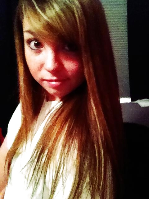 Kathie joven caliente 
 #38827756