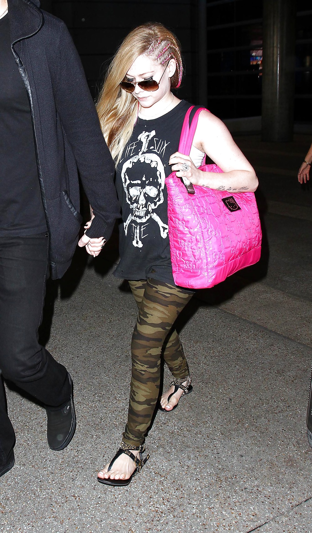 Avril lavigne splendidi piedi
 #33690780