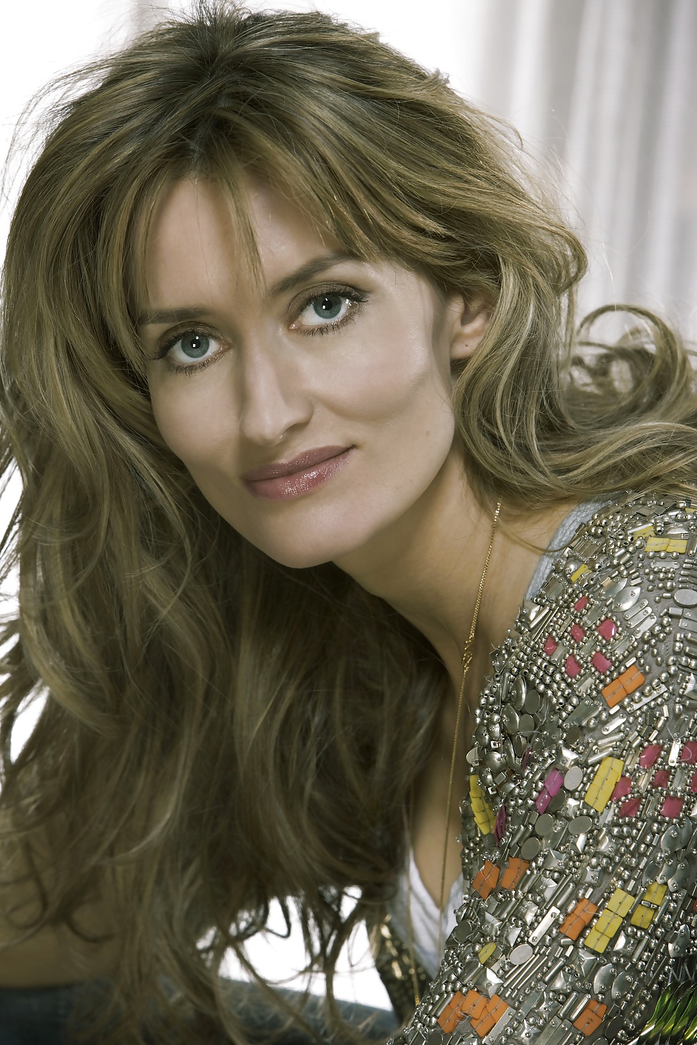 Natascha mcelhone
 #25376896