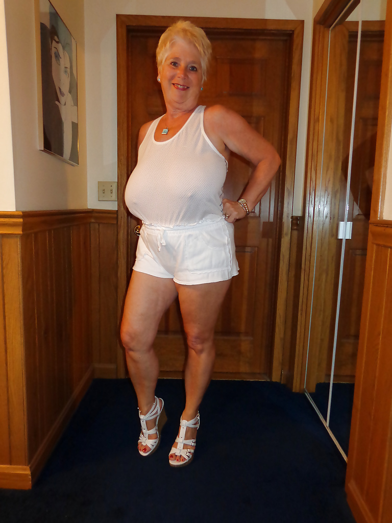 Todo tipo de tetas 8
 #26178685