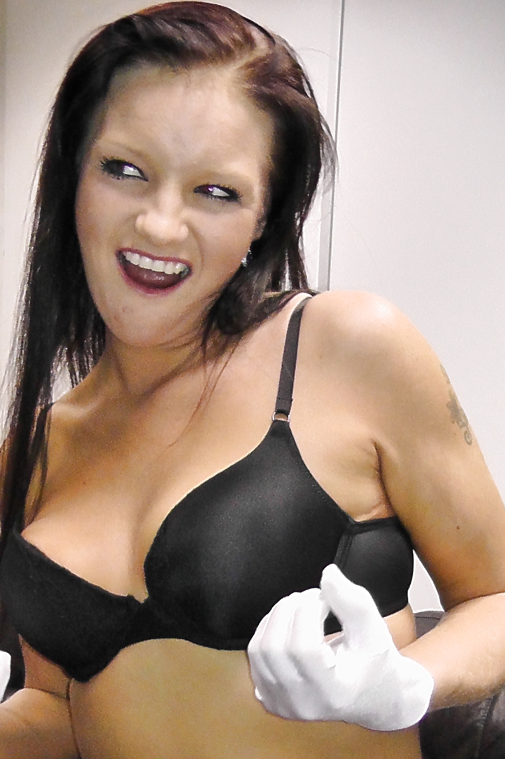 Crawley girl 1 pictures of me
 #35985309