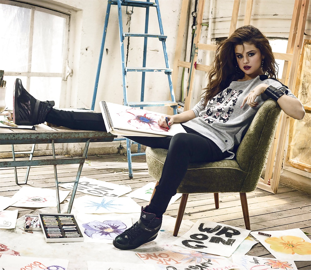Selena gomez - adidas neo, colección de verano 2014
 #35476297