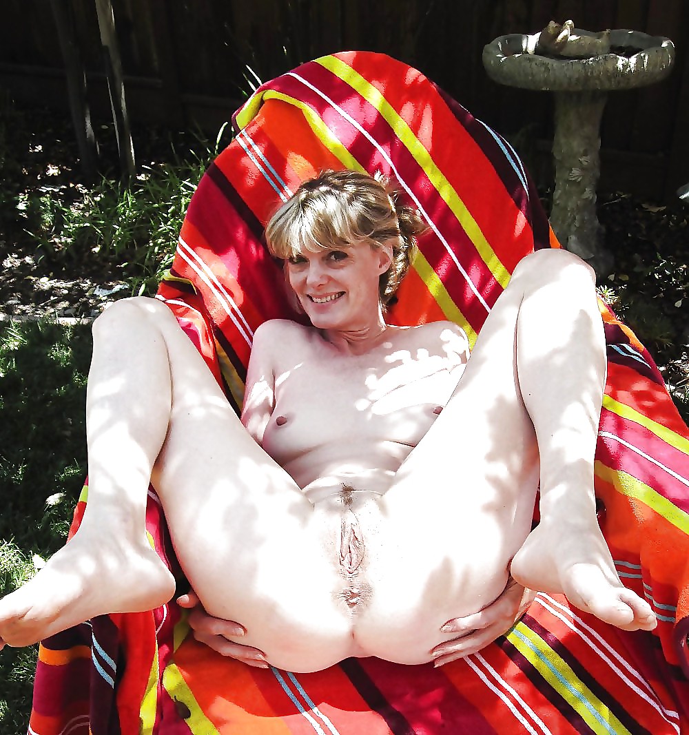 Open and spread #24061410