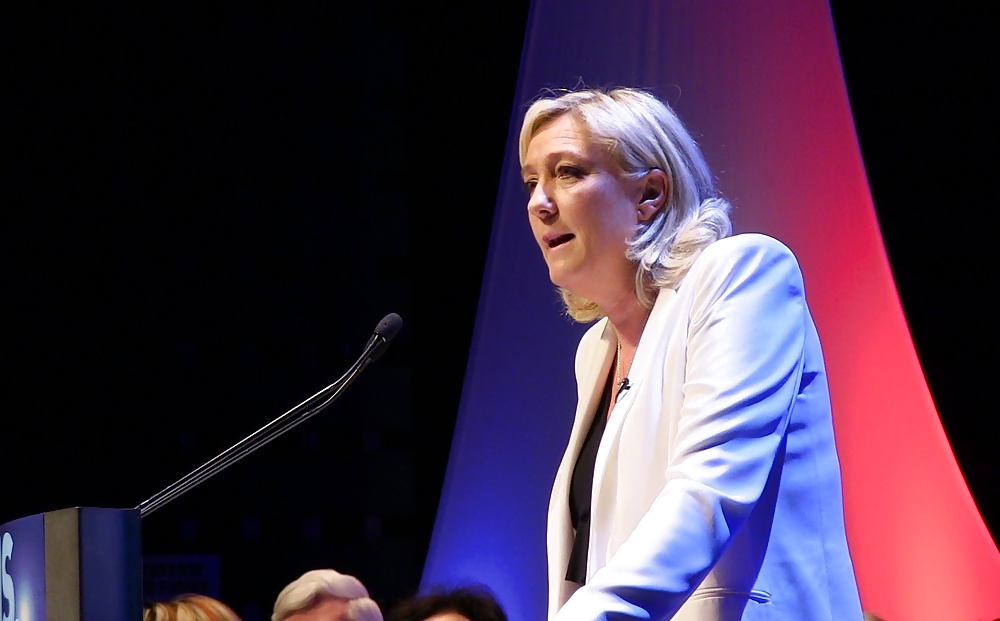 J'adore Tout Simplement Conservatrice Déesse Marine Le Pen #29503135