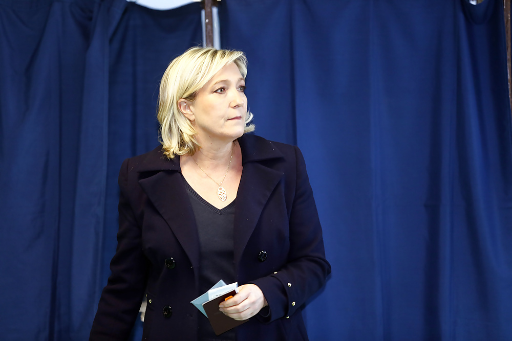 Simplemente adoro a la diosa conservadora marine le pen
 #29503256