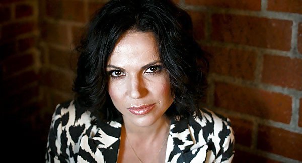 Lana parrilla
 #23455401