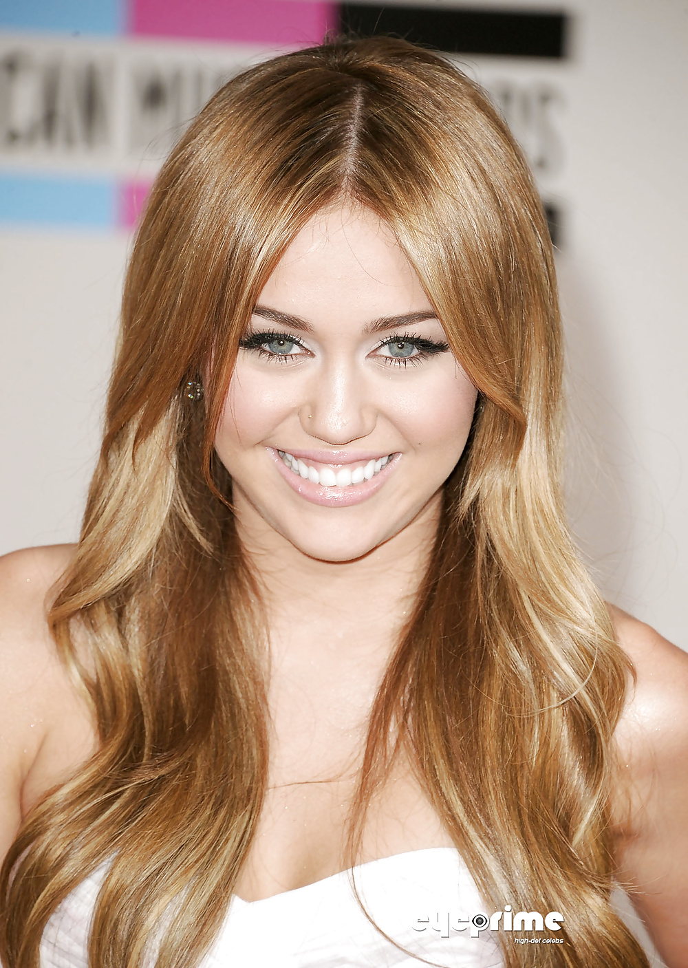 Miley cyrus - american music awards 2010
 #28937859