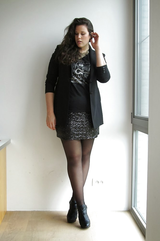 One fine lady
 #27243193