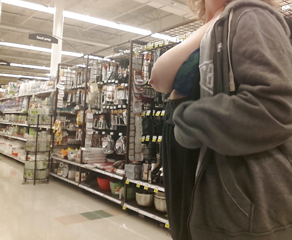 Bbw public by xrated2k5 #24821283