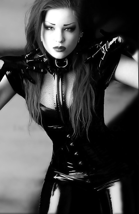 黒と白の941!
 #23913169