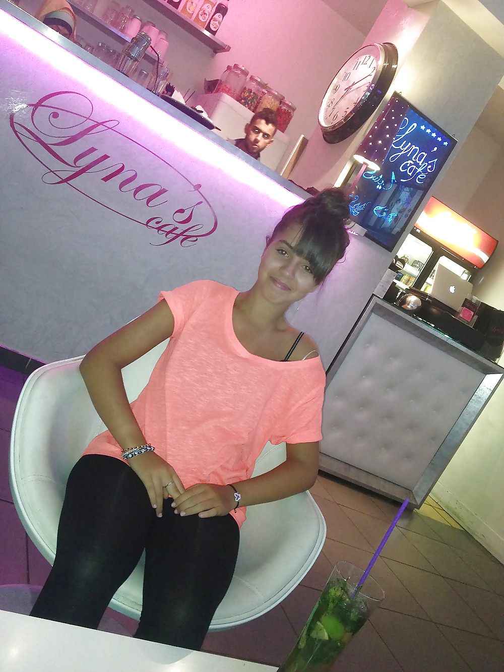 スラットティーンズ フェイスブック
 #23094873