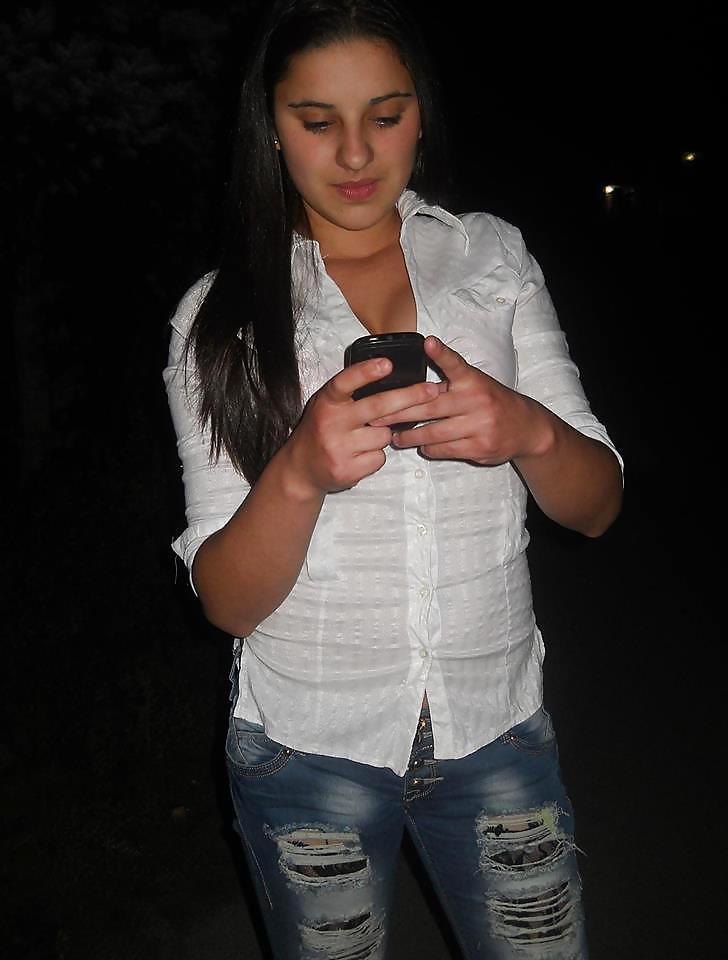 スラットティーンズ フェイスブック
 #23094890