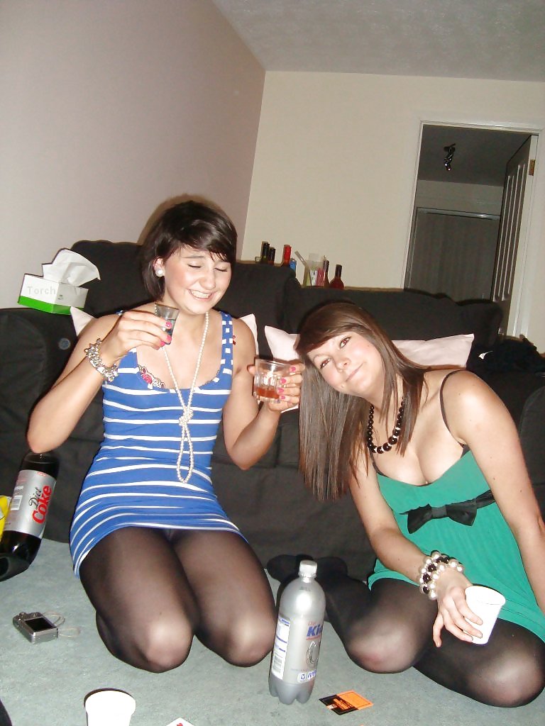 スラットティーンズ フェイスブック
 #23095007