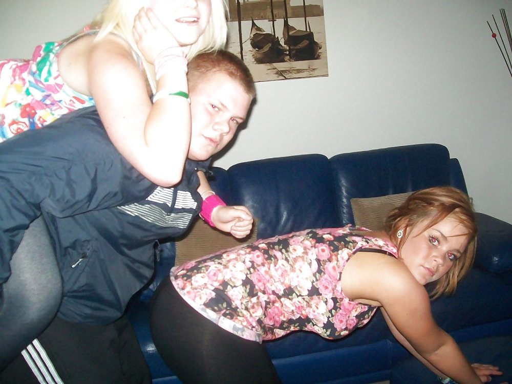 スラットティーンズ フェイスブック
 #23095013