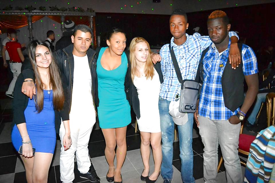 スラットティーンズ フェイスブック
 #23095206