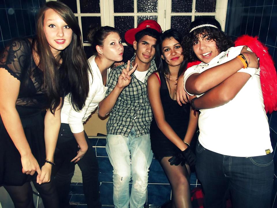 スラットティーンズ フェイスブック
 #23095241