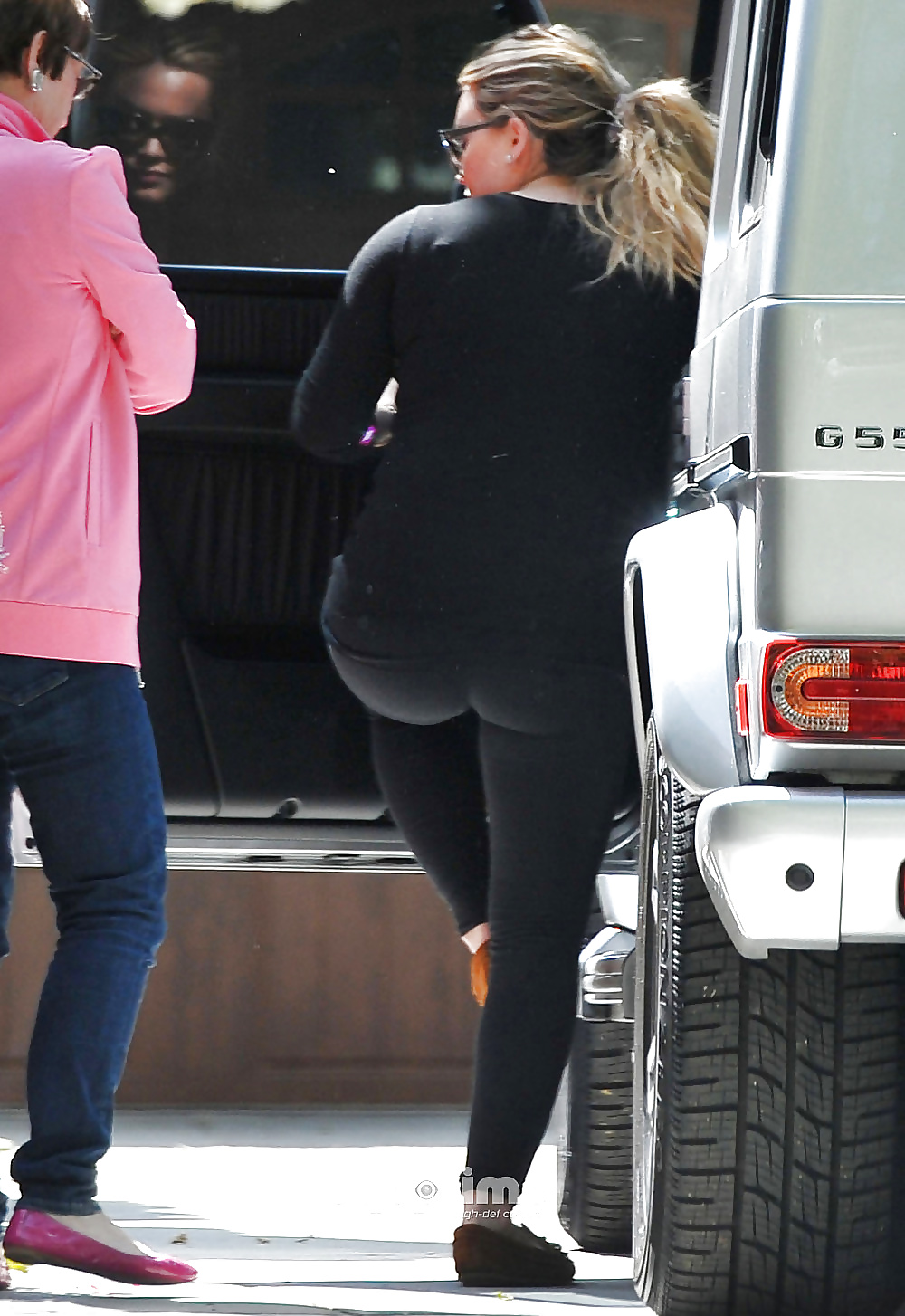 Hilary Duff Sexy Ass in Leggings & Jeans (HQ) #31484659