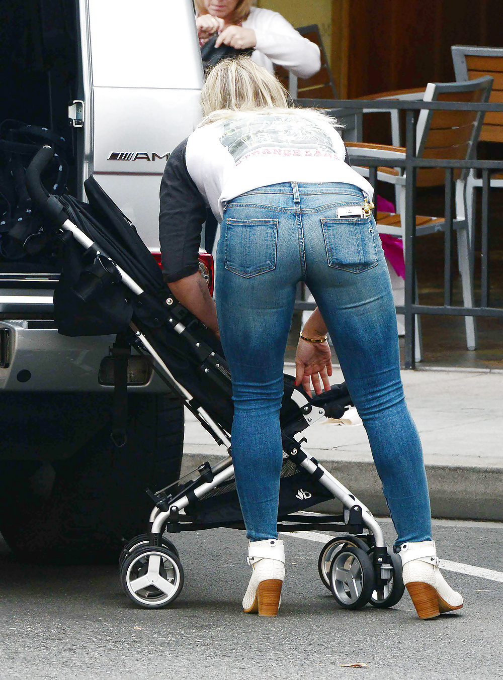 Hilary duff culo sexy en leggings y jeans (hq)
 #31484745